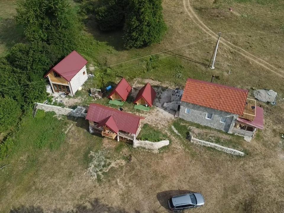 Bungalows Malagic Gusinje エクステリア 写真
